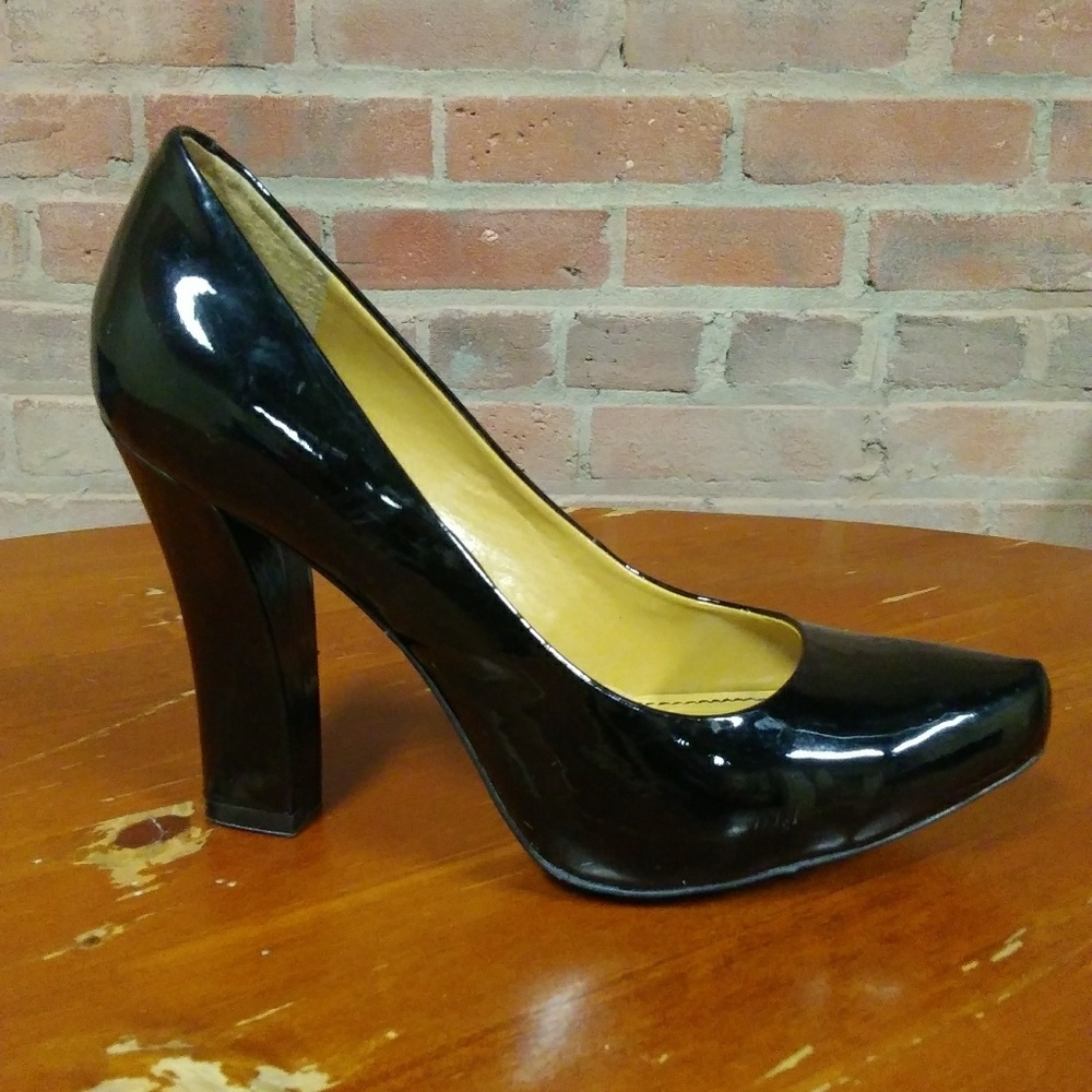 Allen Schwartz | Classy Patent Leather Heels Black